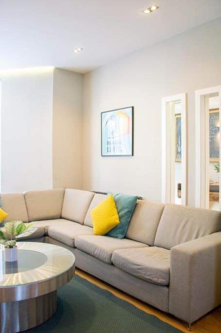 Edge14- Spacious, Stylish And Near The Beach! New Quay Exteriér fotografie