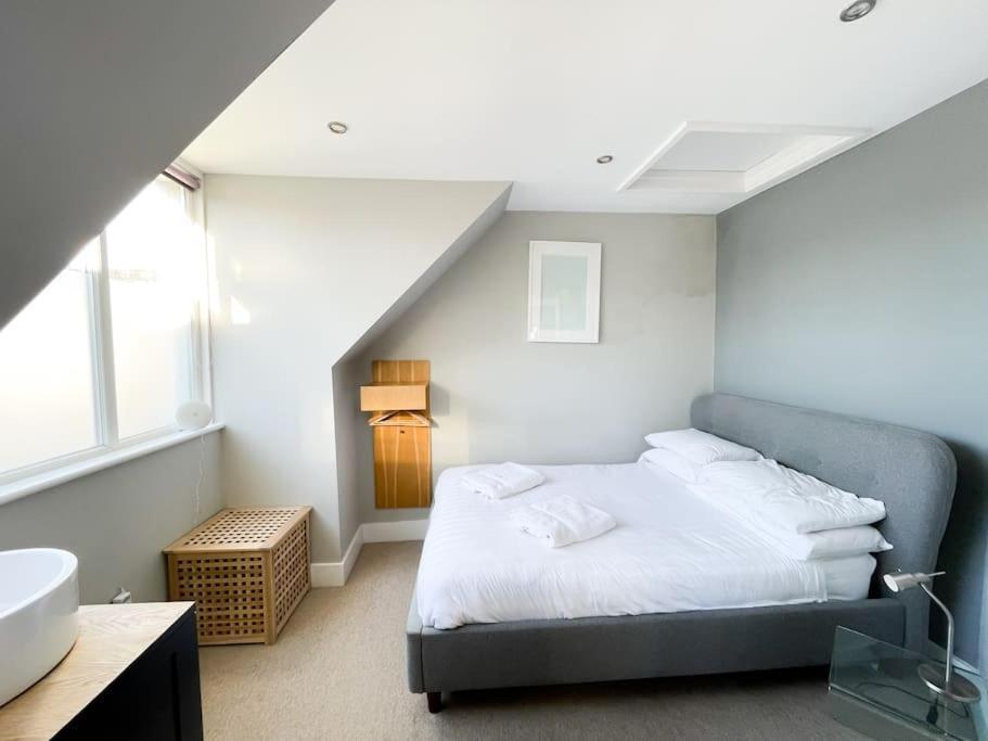 Edge14- Spacious, Stylish And Near The Beach! New Quay Exteriér fotografie