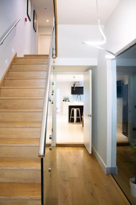 Edge14- Spacious, Stylish And Near The Beach! New Quay Exteriér fotografie
