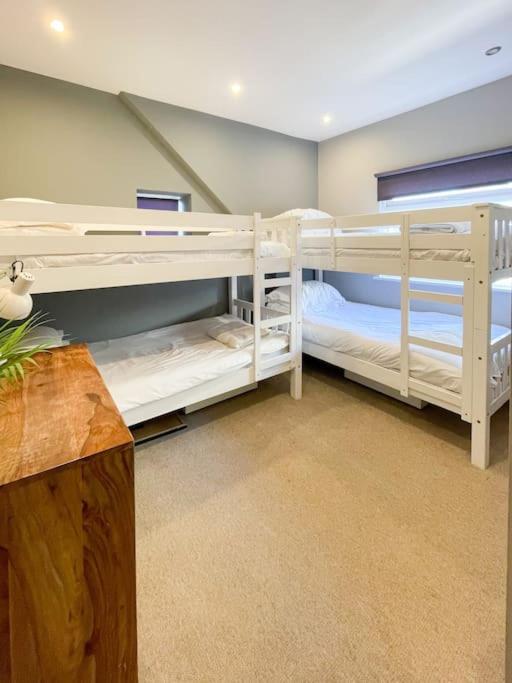 Edge14- Spacious, Stylish And Near The Beach! New Quay Exteriér fotografie