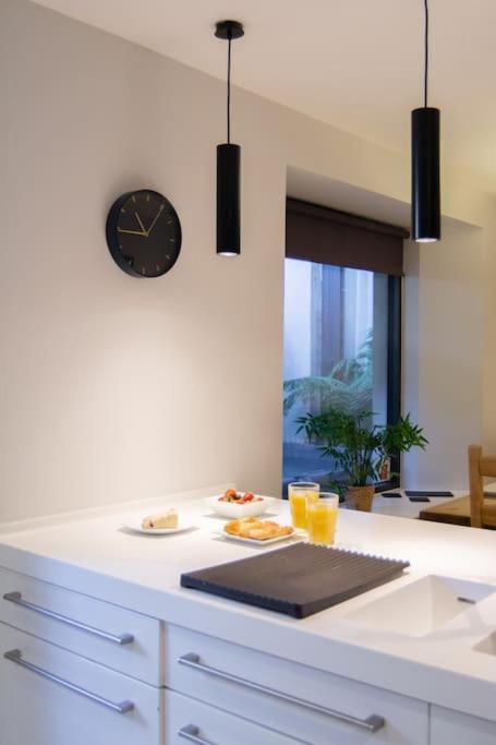 Edge14- Spacious, Stylish And Near The Beach! New Quay Exteriér fotografie